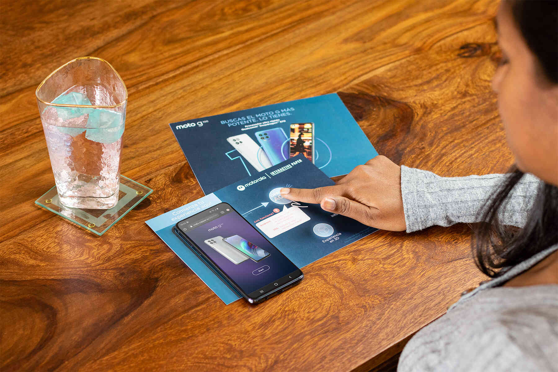 motorola using interactive paper