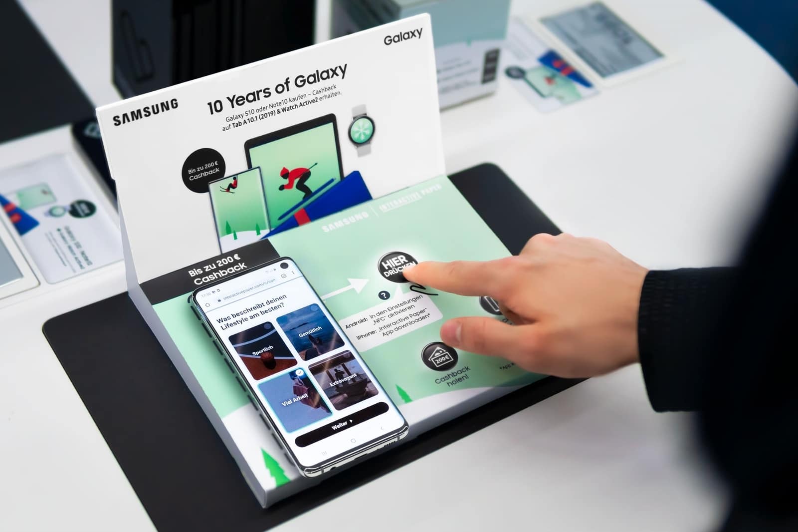 samsung using Interactive Paper for their marketing